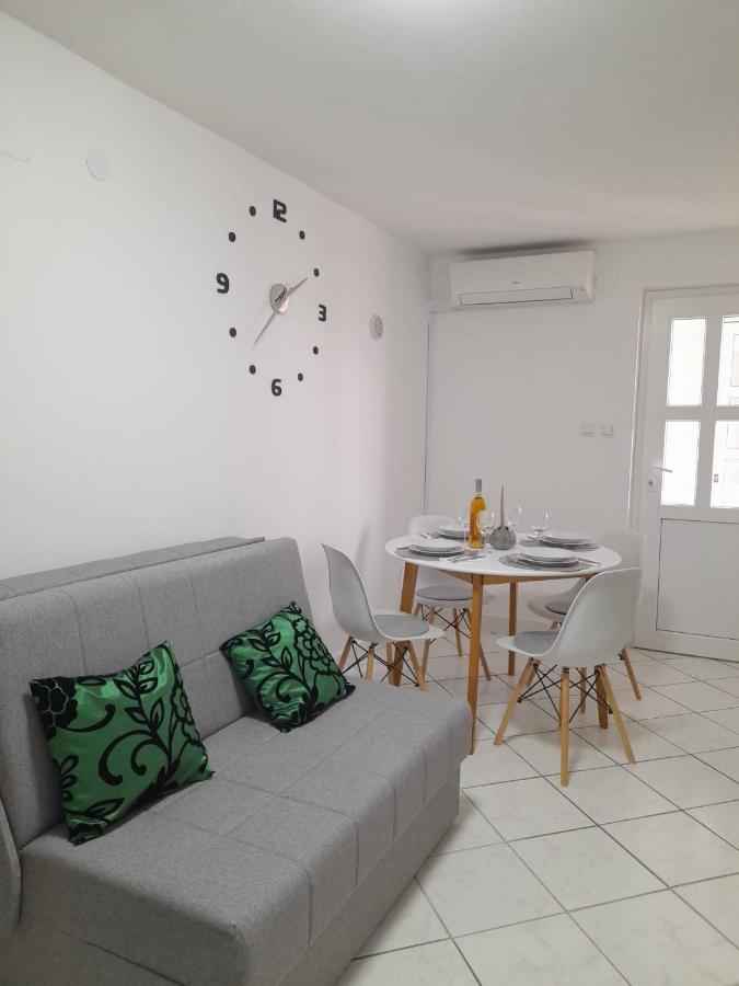 Apartmani Dorijan Vrsi Zewnętrze zdjęcie