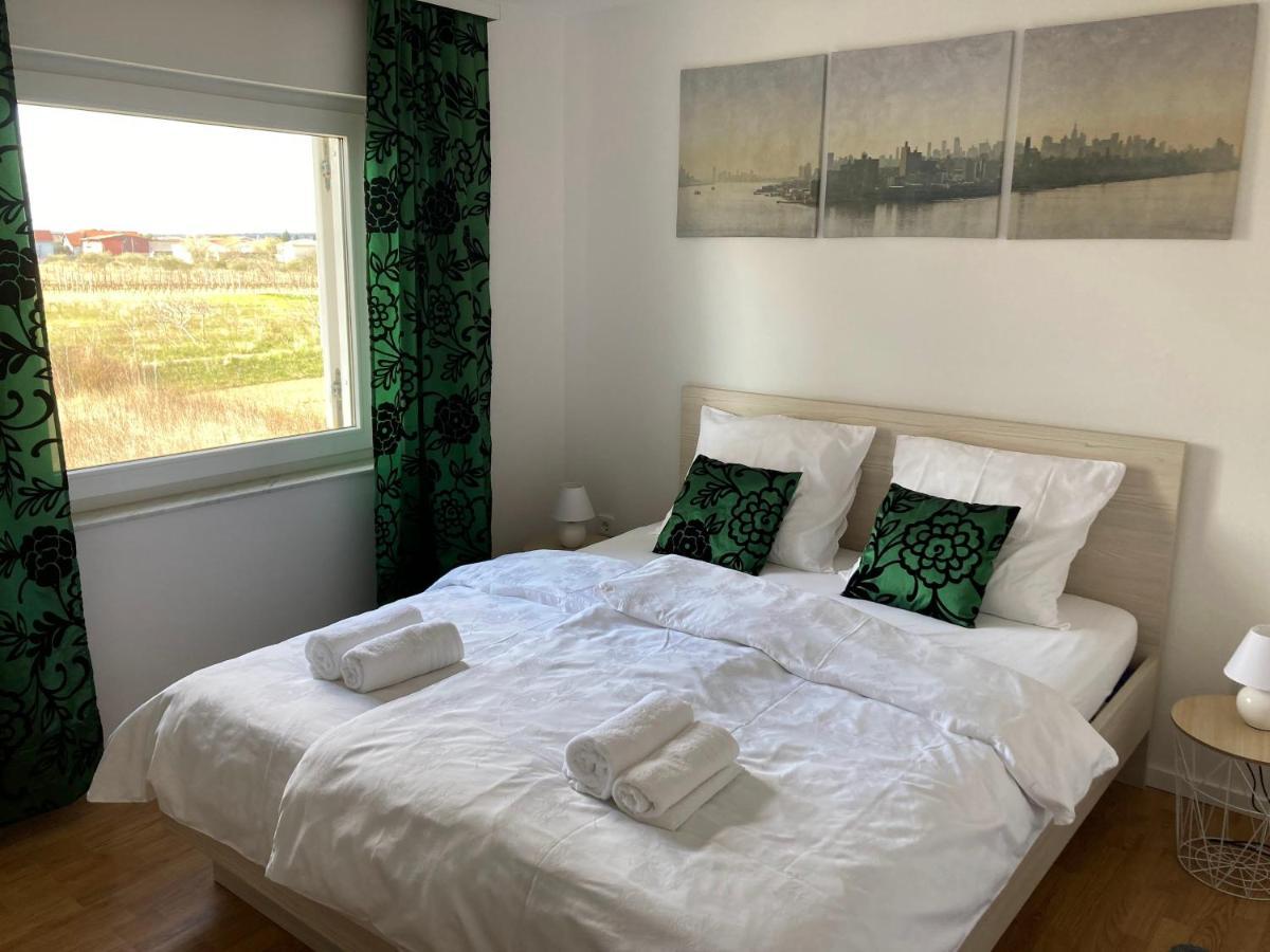 Apartmani Dorijan Vrsi Zewnętrze zdjęcie